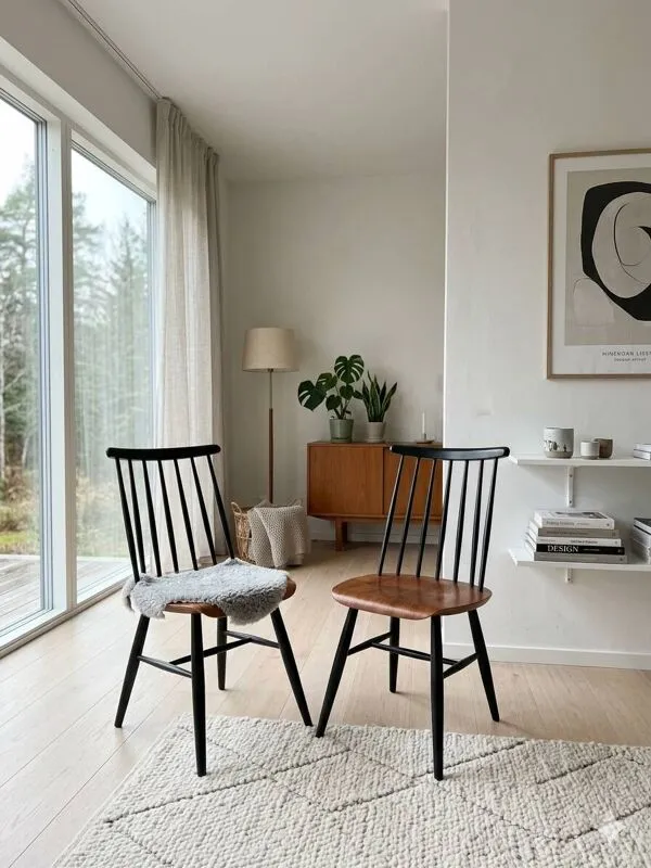 Illustration numéro 3 du produit Paire de chaises scandinaves Fanett par Ilmari Tapiovaara, années 60