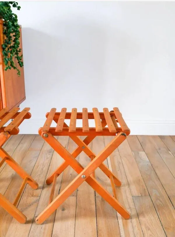 Illustration numéro 3 du produit Paire de tabourets pliants anciens