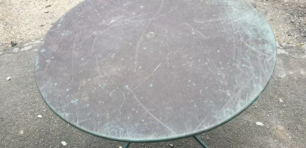 Illustration numéro 3 du produit Salon de jardin ouvragé fer