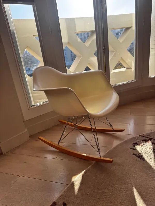 Illustration numéro 3 du produit Fauteuil RAR à bascule Vitra