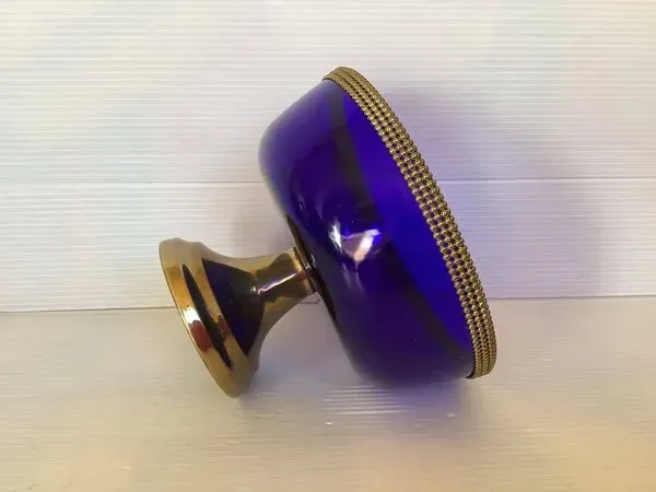 Illustration numéro 3 du produit Vide poche bleu cobalt motif perlé