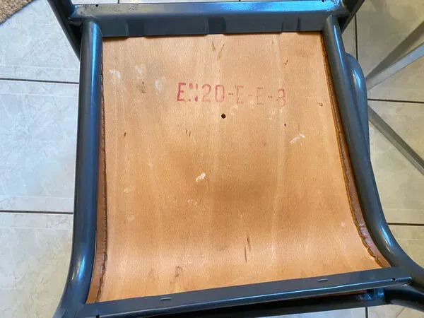 Illustration numéro 3 du produit 2 chaises d’école adulte mullca 510 design vintage années 60 originale