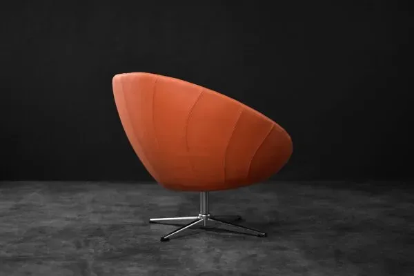 Illustration numéro 3 du produit Vintage Mid-Century Scandinavian Modern Space Age Orange Swivel Armchair