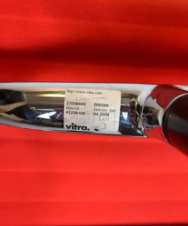 Illustration numéro 3 du produit Vitra EA 108 Charles & Ray Eames, tissu et aluminium – orange – chaise de t