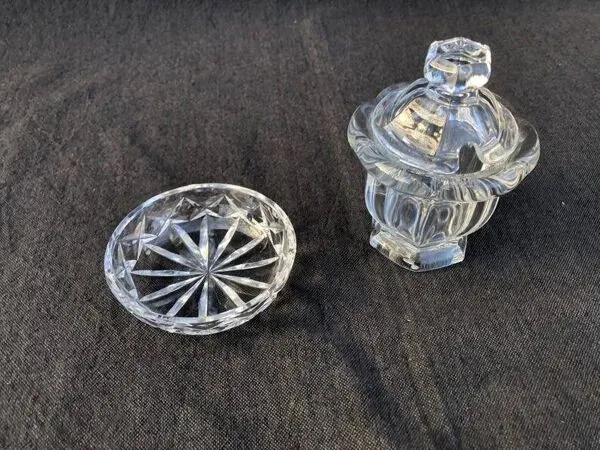 Illustration numéro 3 du produit Vintage Baccarat Crystal Mustard/Jam/Honey Jar, Harcourt Missouri Model