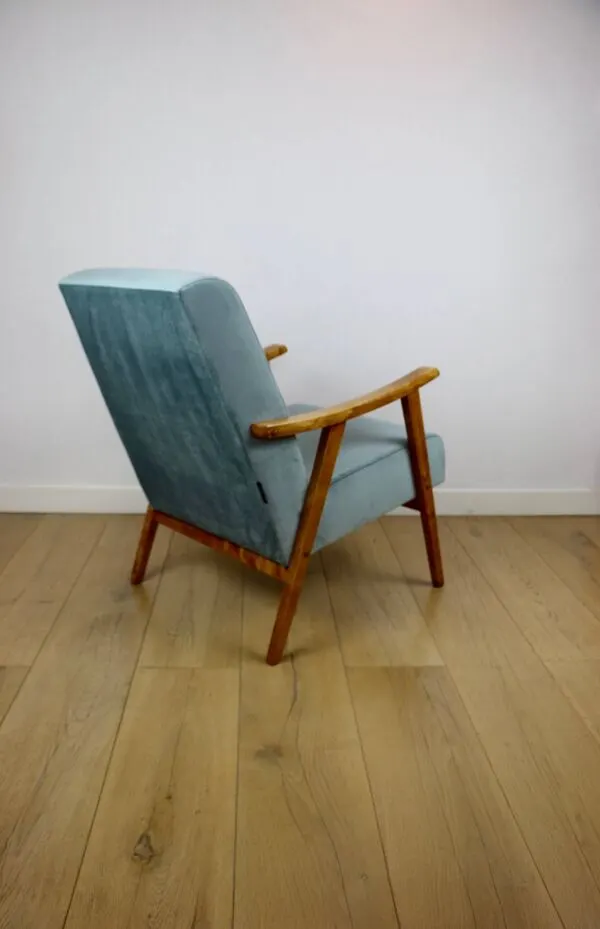 Illustration numéro 3 du produit Fauteuil vintage loft années 70 bleu clair