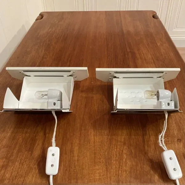 Illustration numéro 3 du produit Paire d'appliques industrielles design scandinave 1950.