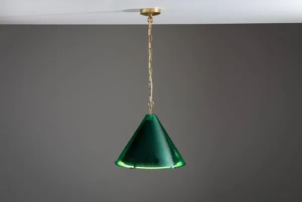 Illustration numéro 3 du produit Pendentif en verre vert ''Najade'' de Jonas Hidle