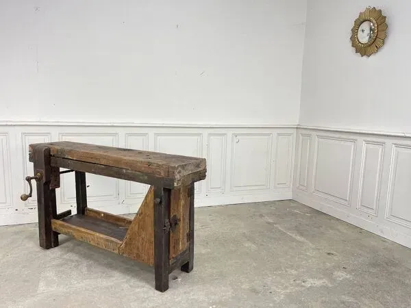 Illustration numéro 3 du produit Etabli 1920 avec sa manivelle