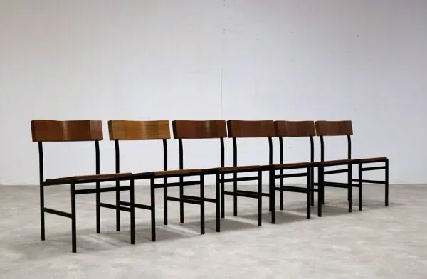 Illustration numéro 3 du produit Chaises de salle à manger vintage   chaises   années 1960   industriel