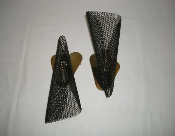 Illustration numéro 3 du produit Appliques tôle étirée des années 50