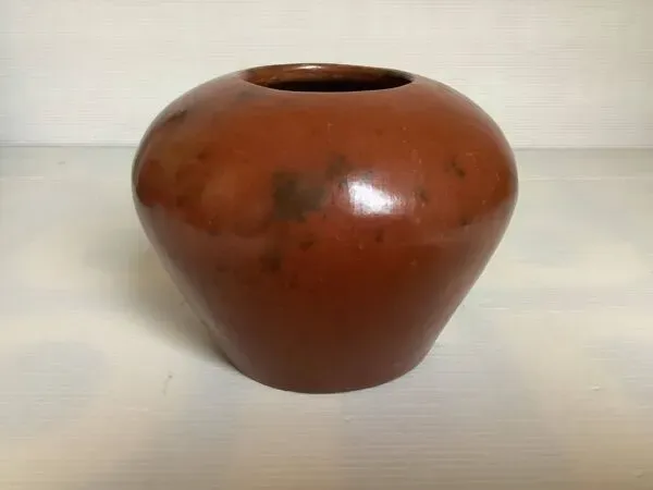 Illustration numéro 3 du produit Vase asymétrique Sasak pottery