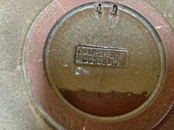 Illustration numéro 3 du produit Vide poche en céramique par Auguste Michiels Oostende