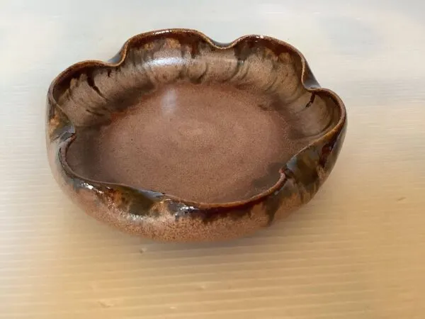 Illustration numéro 3 du produit Vide poche baguier fleur céramique Belgium