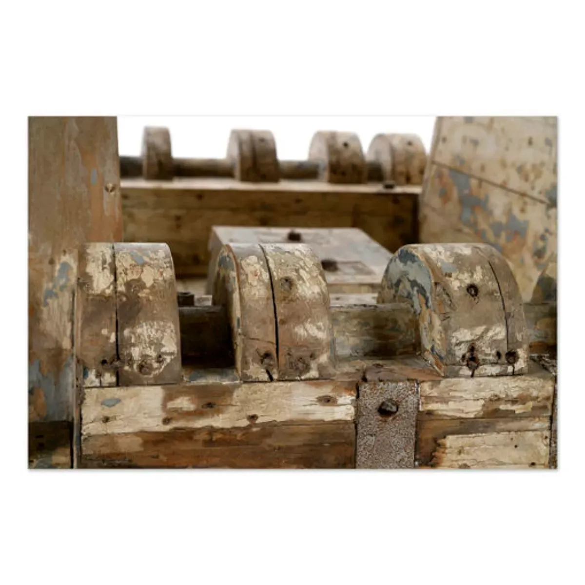 Illustration numéro 3 du produit Table en teck ancien et verre