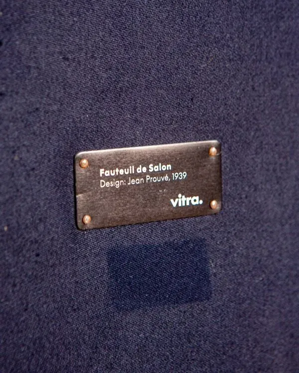Illustration numéro 3 du produit Fauteuil de Salon par Jean Prouvé pour Vitra 00's