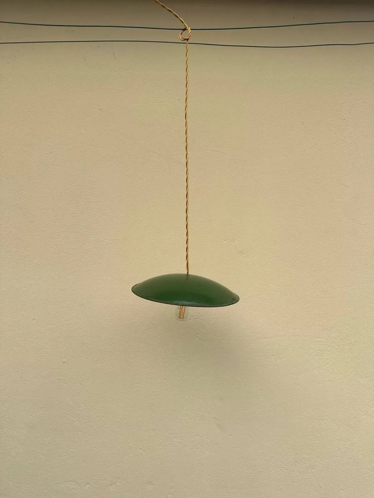 Illustration numéro 3 du produit Suspension vintage indus style ferme loft ancien abat jour vert et blanc