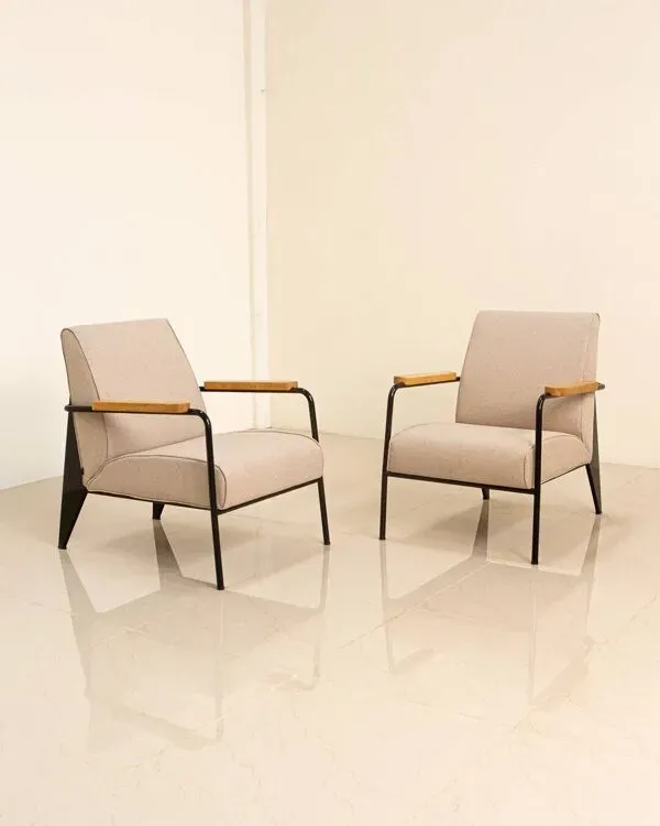 Illustration numéro 3 du produit Paire de fauteuils ''Salon'' par Jean Prouvé pour Vitra 00's