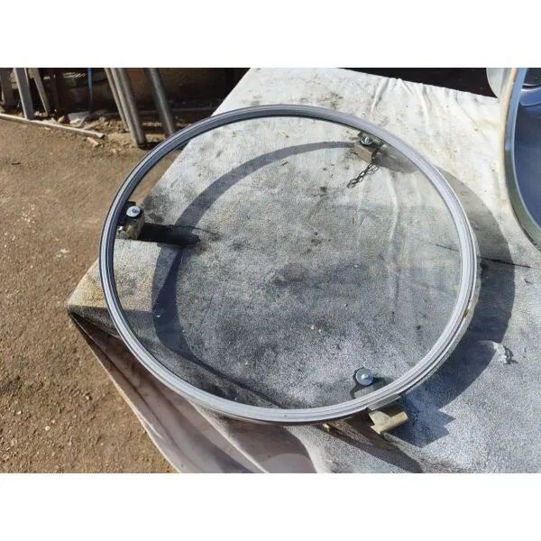 Illustration numéro 3 du produit Paire de suspensions industrielles en aluminium et verre