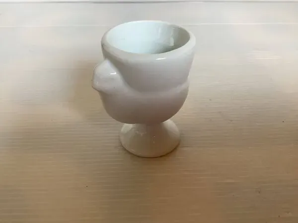 Illustration numéro 3 du produit Six coquetiers poules blanches