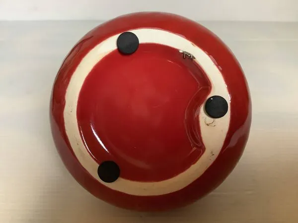 Illustration numéro 3 du produit Petit vase rouge style Ruelland