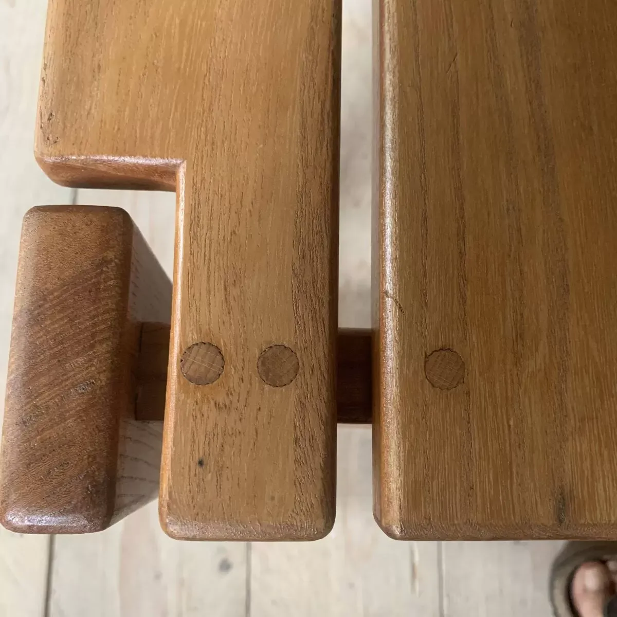 Illustration numéro 3 du produit Table basse orme massif vintage