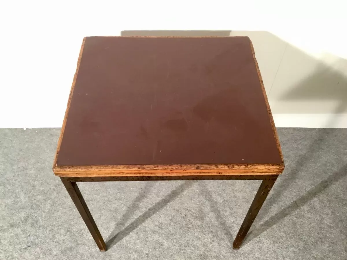 Illustration numéro 3 du produit Table d'appoint industrielle