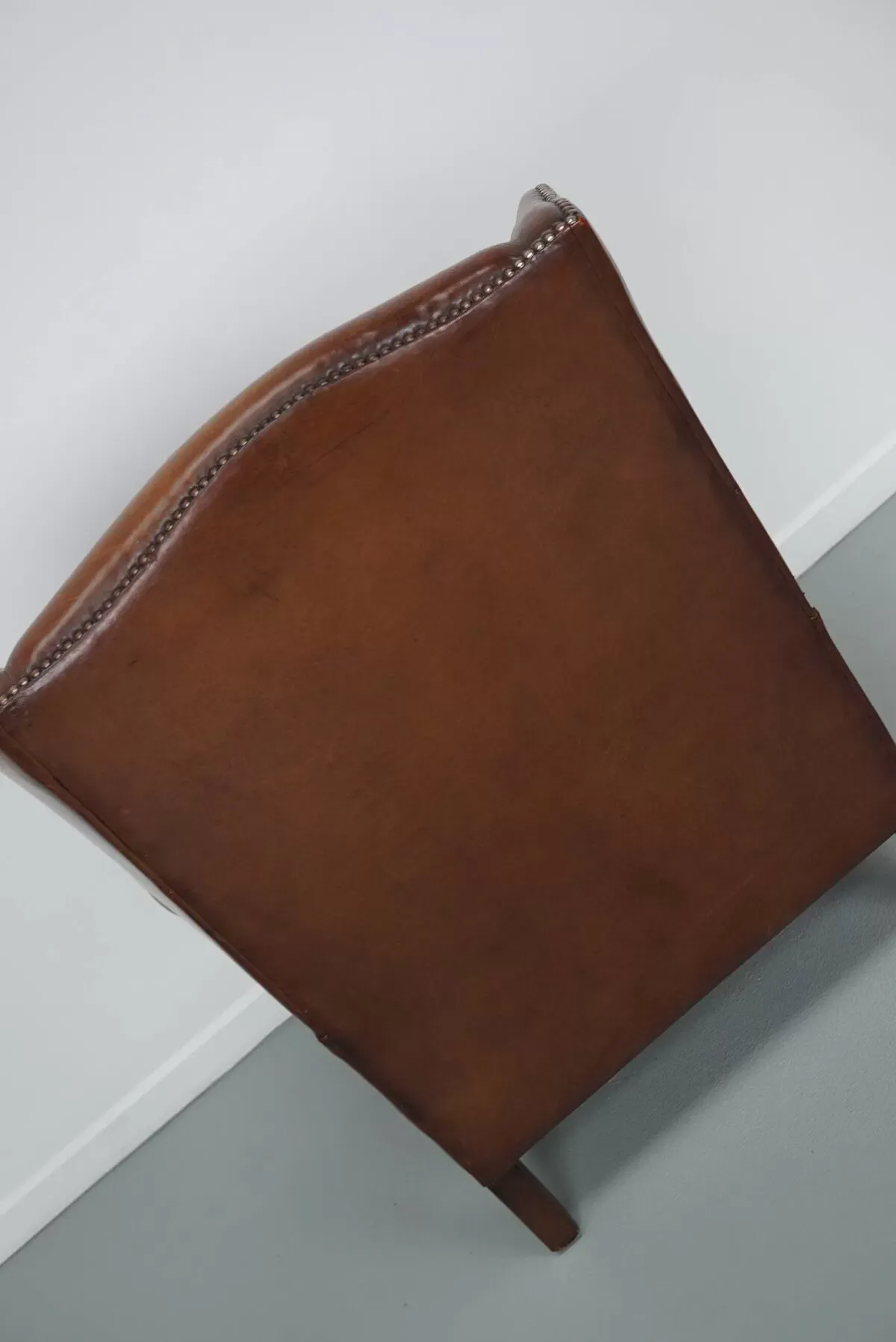 Illustration numéro 3 du produit Fauteuil Club Vintage en Cuir Couleur Cognac, Pays-Bas