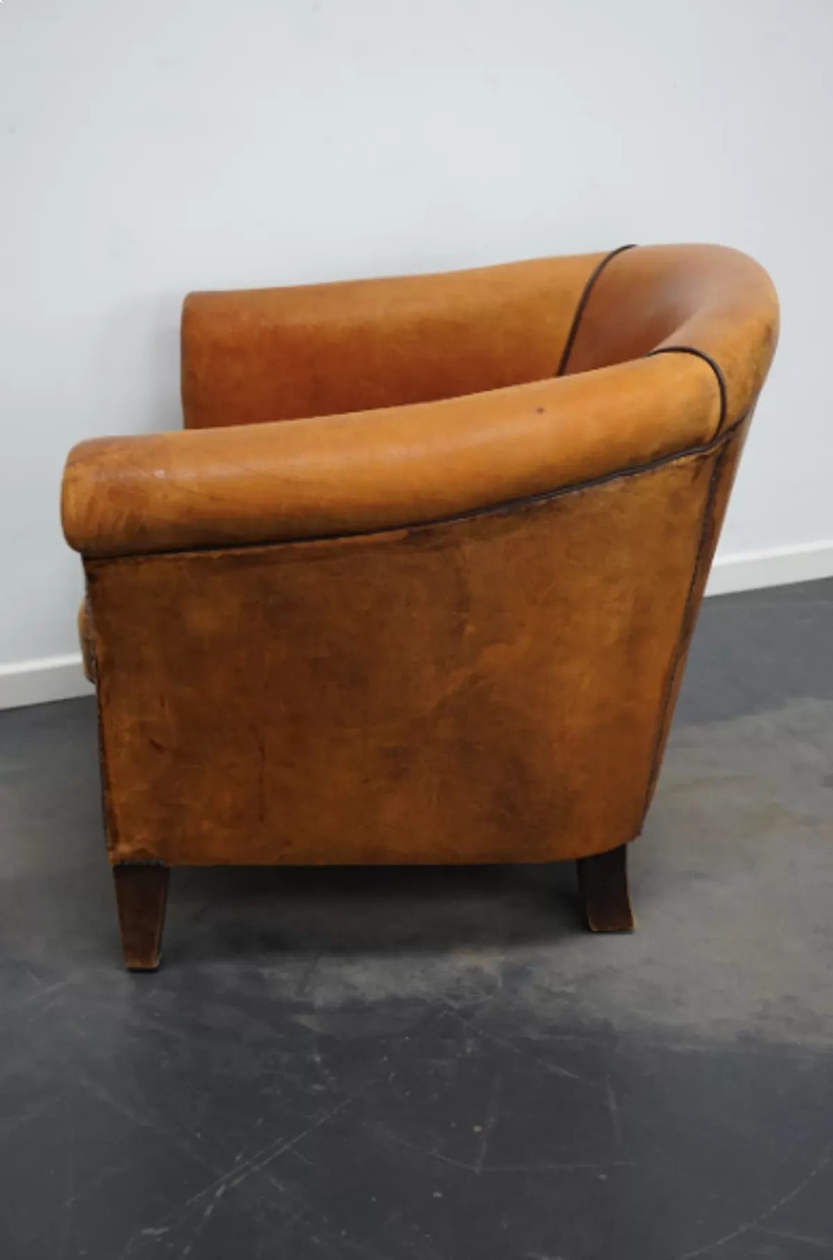 Illustration numéro 3 du produit Club armchair in leather color cognac Netherlands