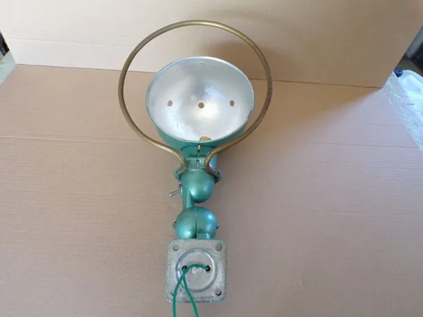Illustration numéro 3 du produit Lampe jieldé