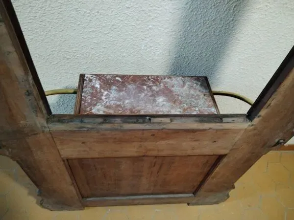 Illustration numéro 3 du produit Vestiaire porte-manteau d’époque Napoléon III en noyer et patères en laiton