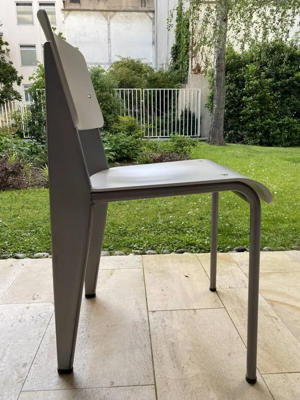 Illustration numéro 3 du produit Chaise Standard SP Jean Prouvé