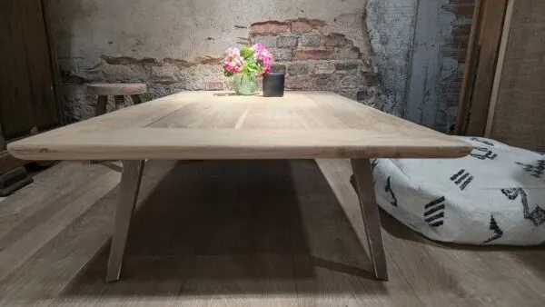 Illustration numéro 3 du produit Table basse en teck