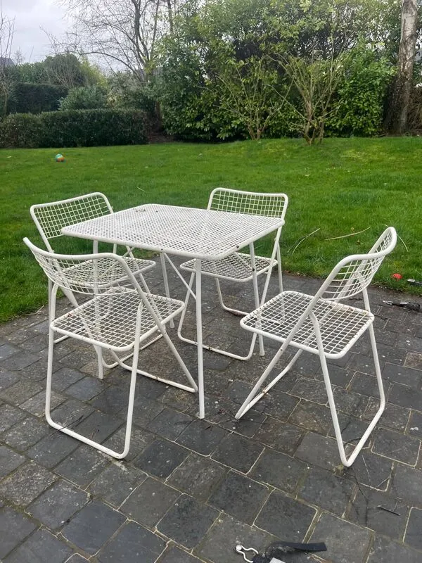 Illustration numéro 3 du produit Salon de terrasse vintage IKEA – Niels Gammelgaard – Table + 4 chaises