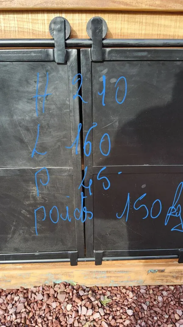 Illustration numéro 3 du produit Buffet industriel