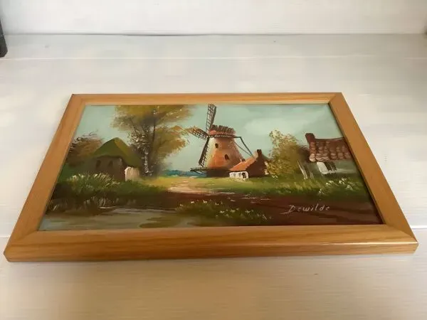 Illustration numéro 3 du produit Petit tableau village avec un moulin huile sur toile signée