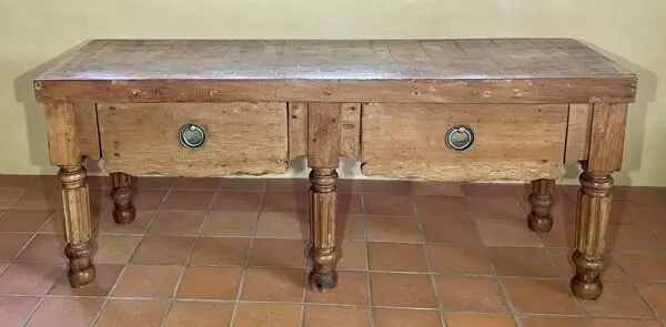 Illustration numéro 3 du produit Billot de boucher des années 50.