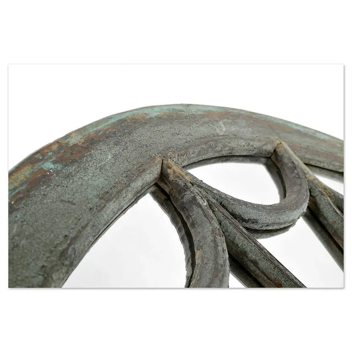 Illustration numéro 3 du produit Miroir en bois massif patiné en demi-lune