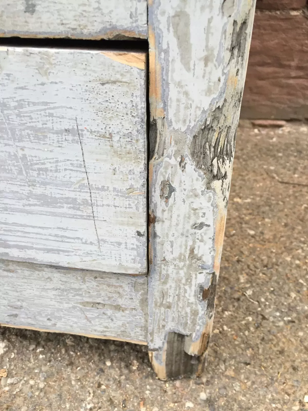 Illustration numéro 3 du produit Meuble d'atelier industriel à tiroirs vintage 1930