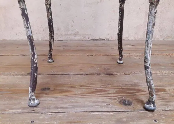 Illustration numéro 3 du produit Fauteuil de jardin XIX° en fer forgé