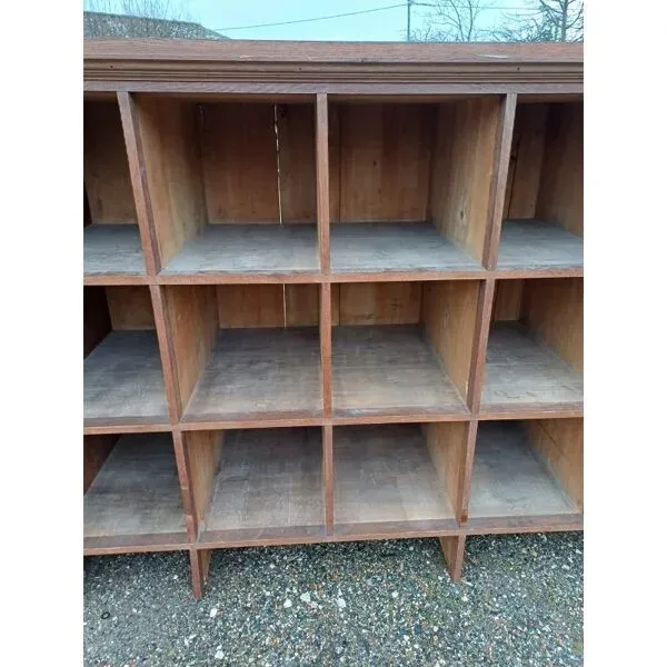 Illustration numéro 3 du produit Meuble étagère de magasin en chêne des années 30