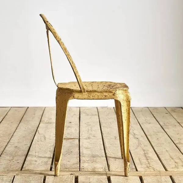 Illustration numéro 3 du produit Chaise multipl