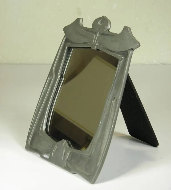 Illustration numéro 3 du produit Miroir de table - style Arts and Crafts