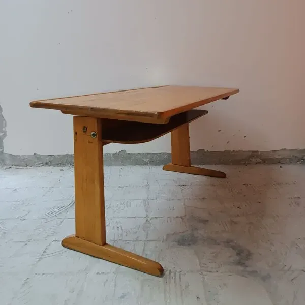 Illustration numéro 3 du produit Bureau d'ecole Casala vintage 1960 avec emplacement encrier