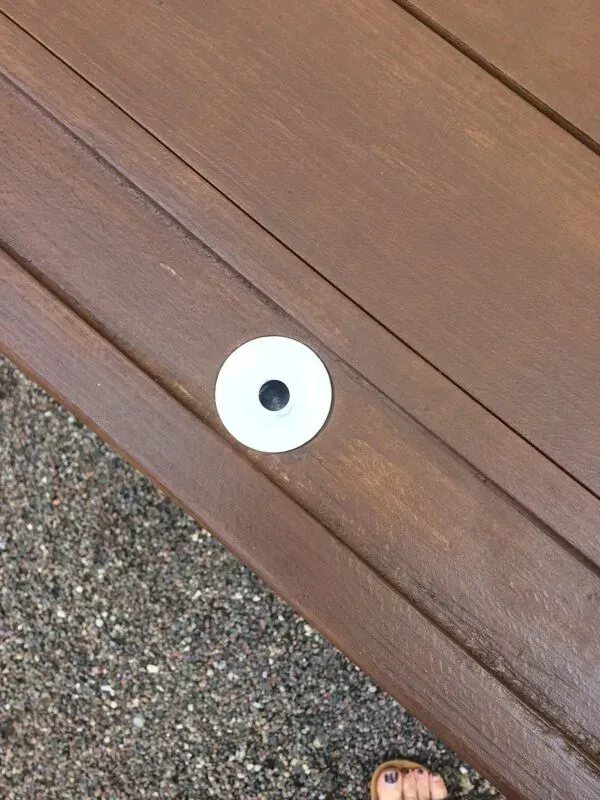 Illustration numéro 3 du produit Bureau d'écolier ancien