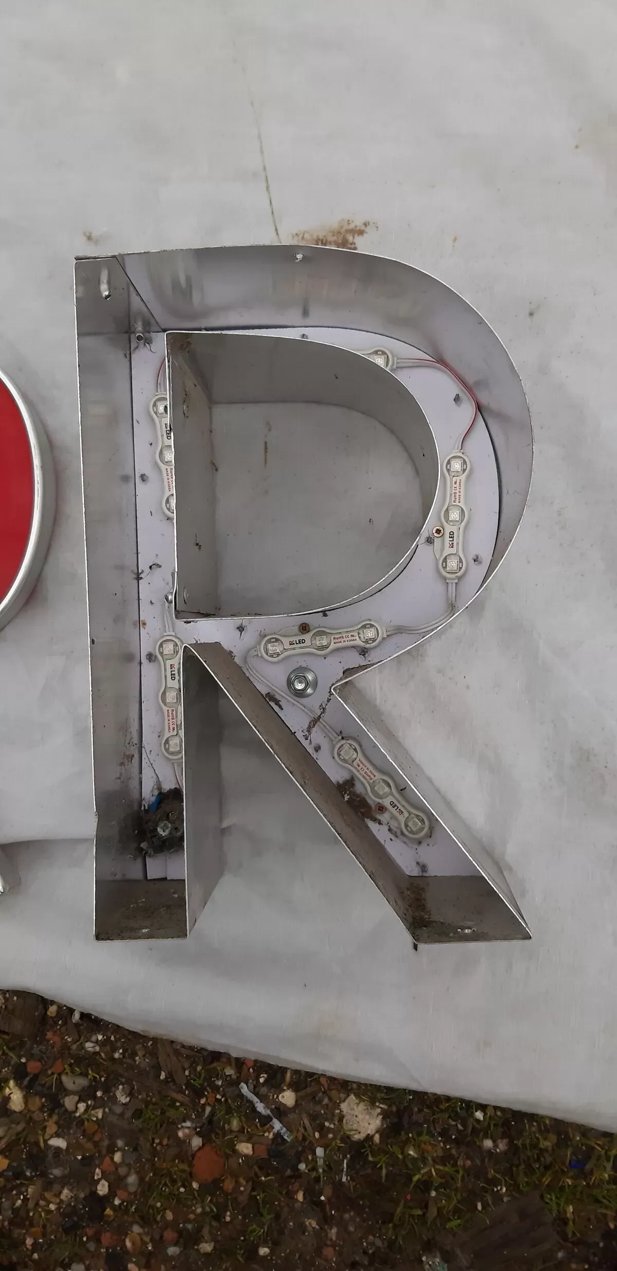 Illustration numéro 3 du produit 9 lettres industrielles lumineuses