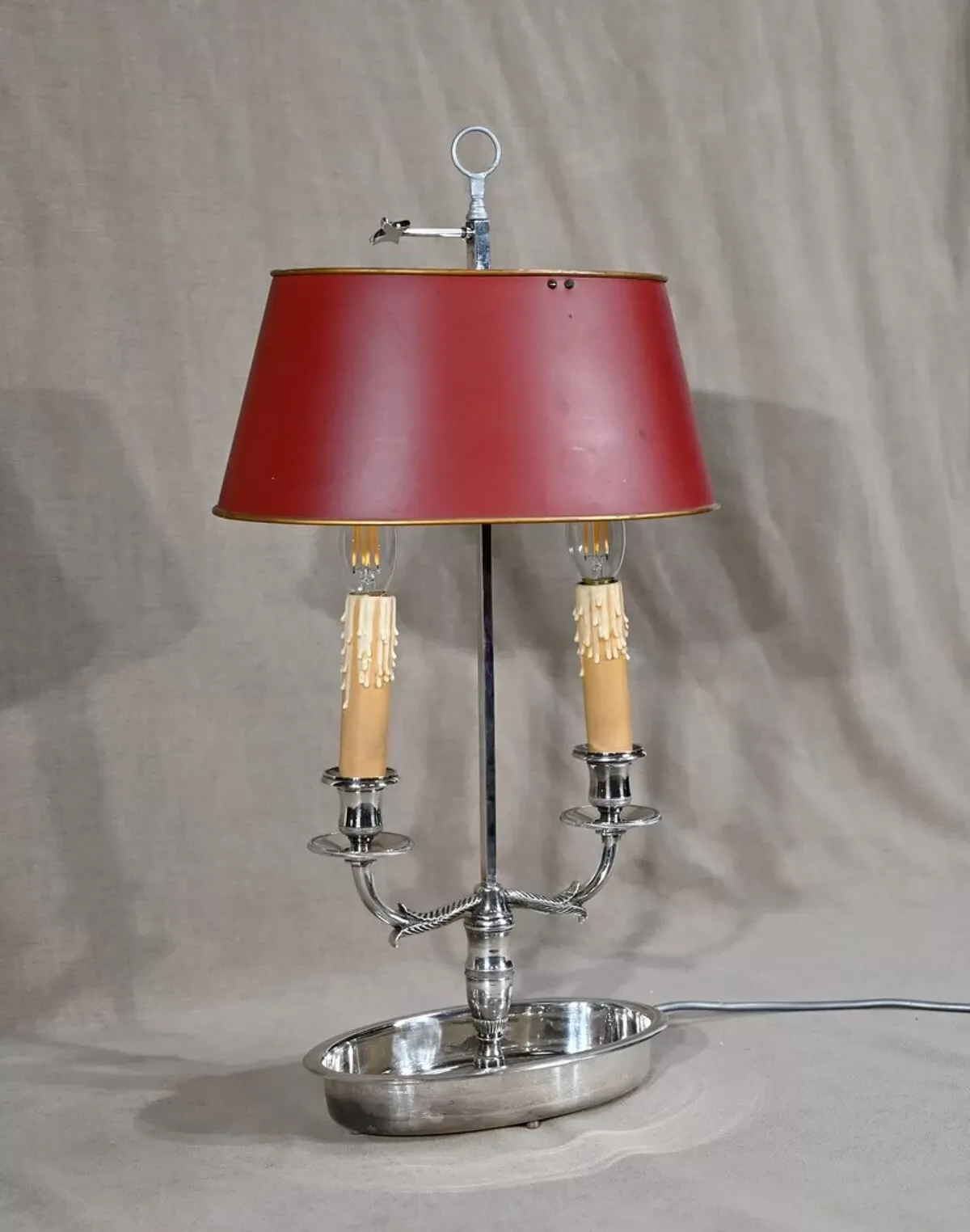Illustration numéro 3 du produit Lampe bouillotte en métal argenté – début XXe