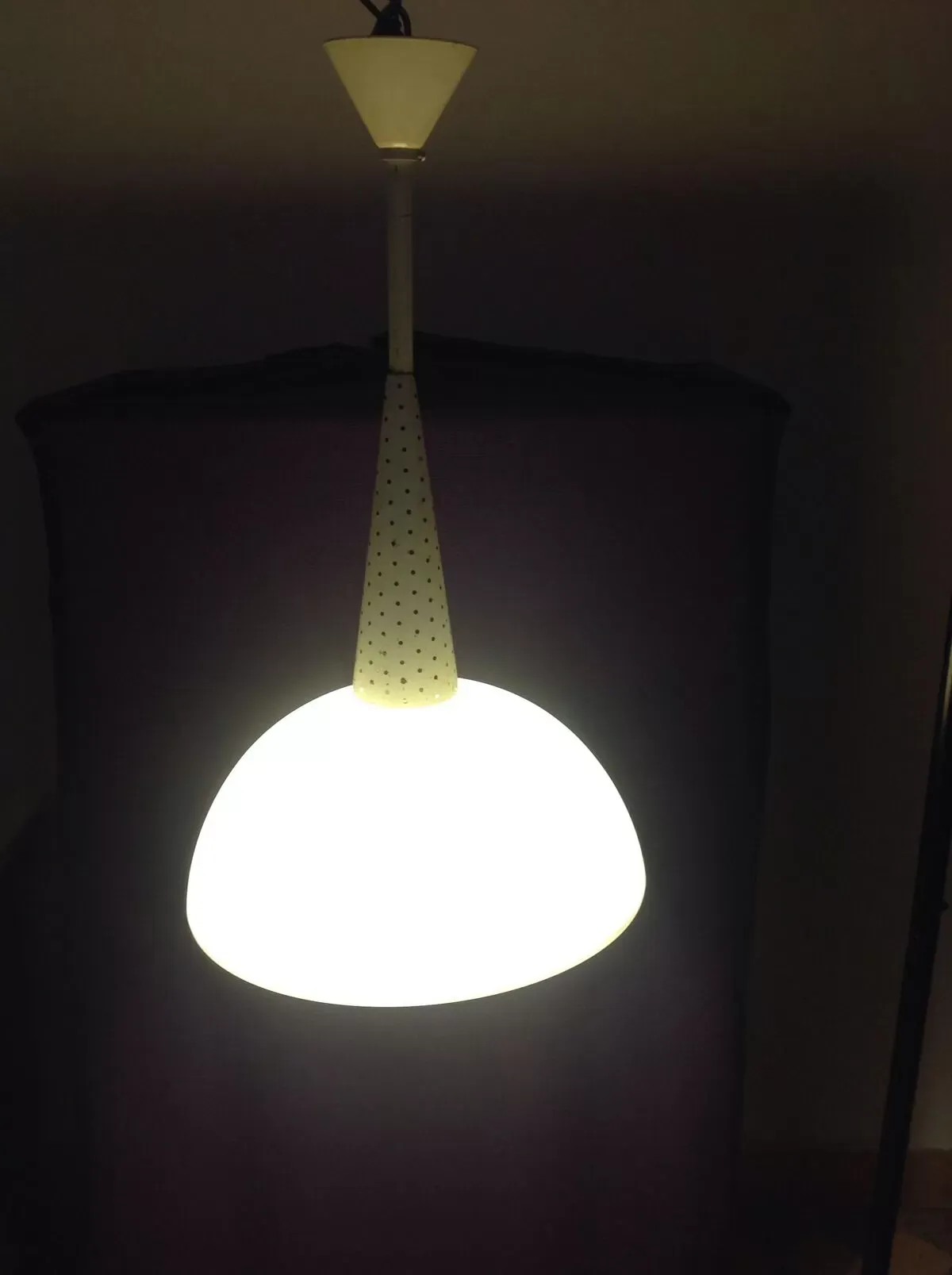 Illustration numéro 3 du produit Lustre industriel holophane