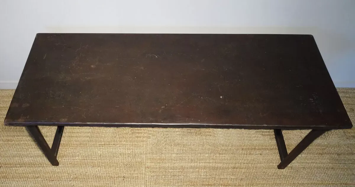 Illustration numéro 3 du produit Ancienne table militaire