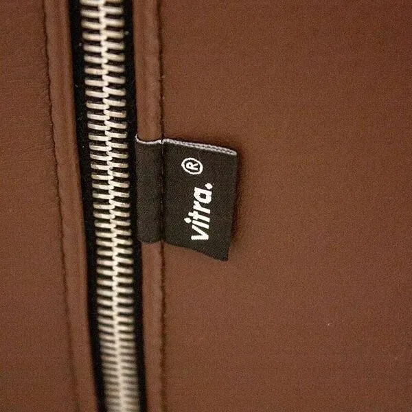 Illustration numéro 3 du produit Fauteuil en cuir Vitra Suita Club Armchair Marron